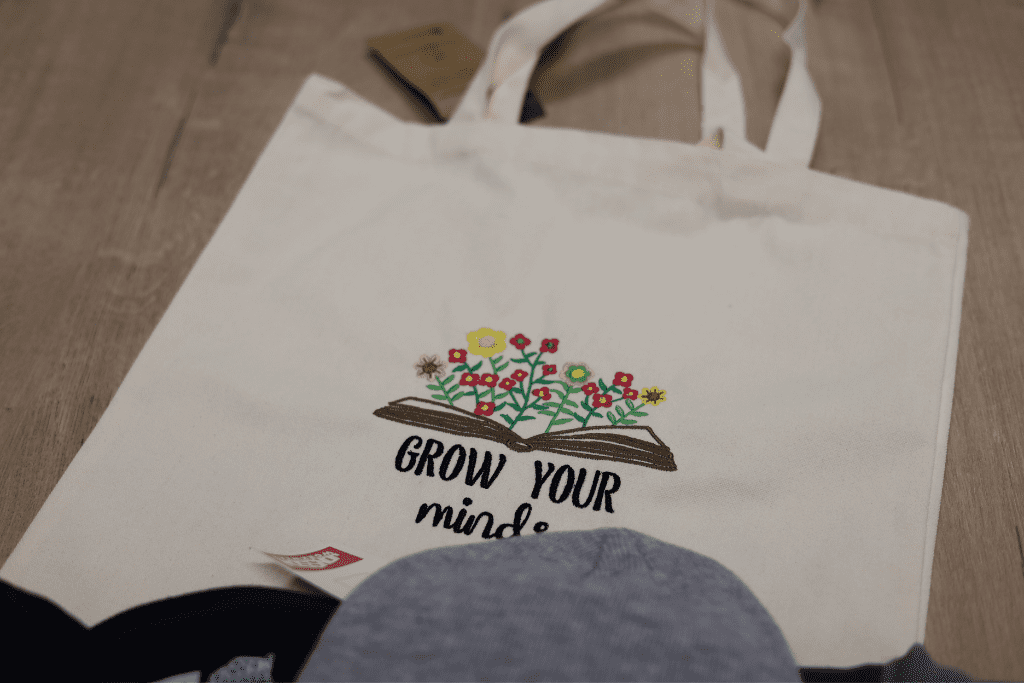 LB Design Embroidery - Tote Bag